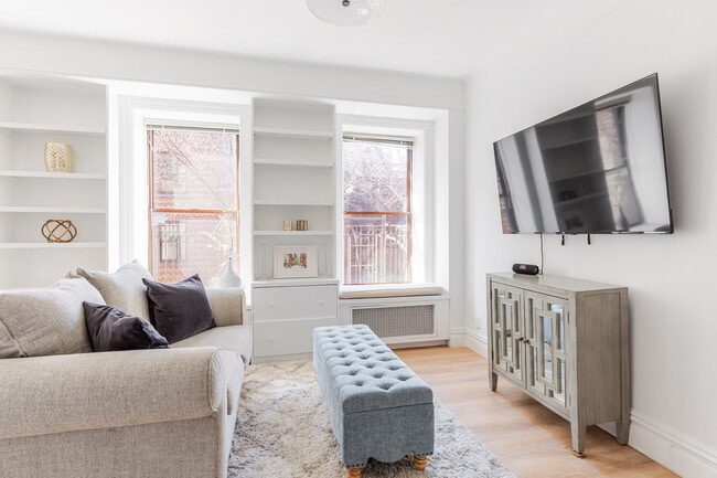 Photo - 177 Waverly Pl Unit FL3-ID1058257P