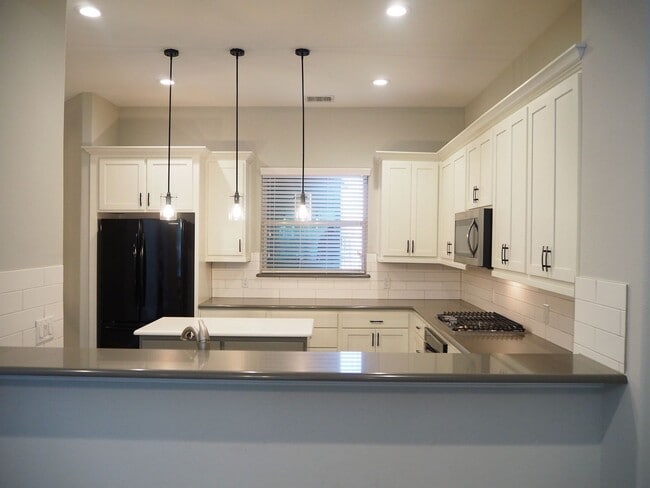 Photo - 4129 S Broadway Ave