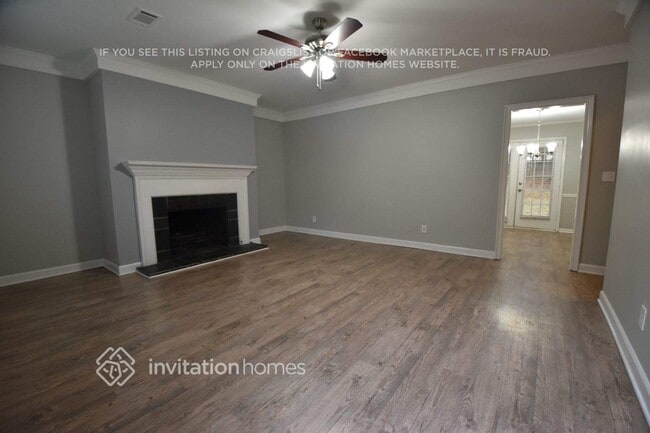423 Willow Ct SE