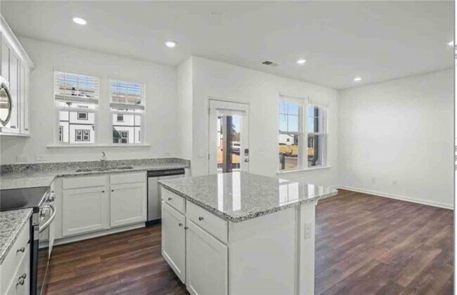 149 Star Ct