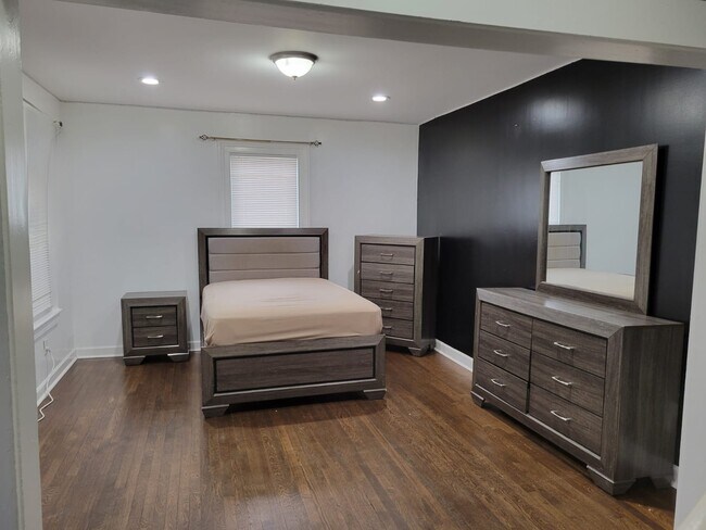 Photo - 276 Seaview Ave