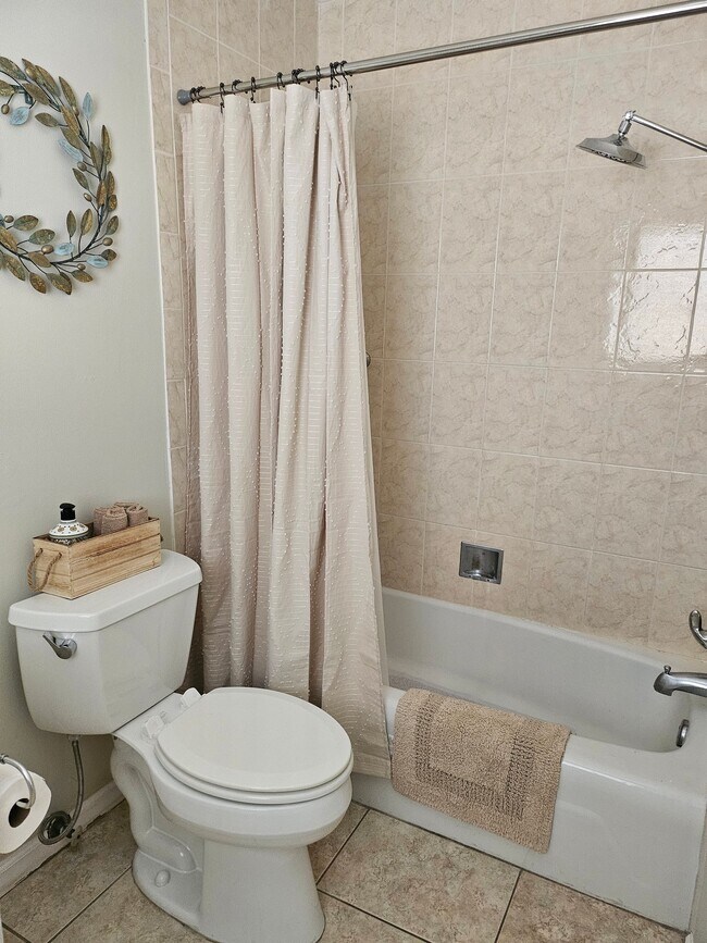 Photo - 220 Park Blvd N Unit 202