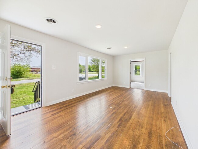 Photo - 1706 Catalina Dr