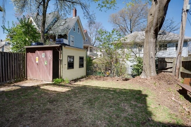 Photo - 387 Huron Ave Unit 1