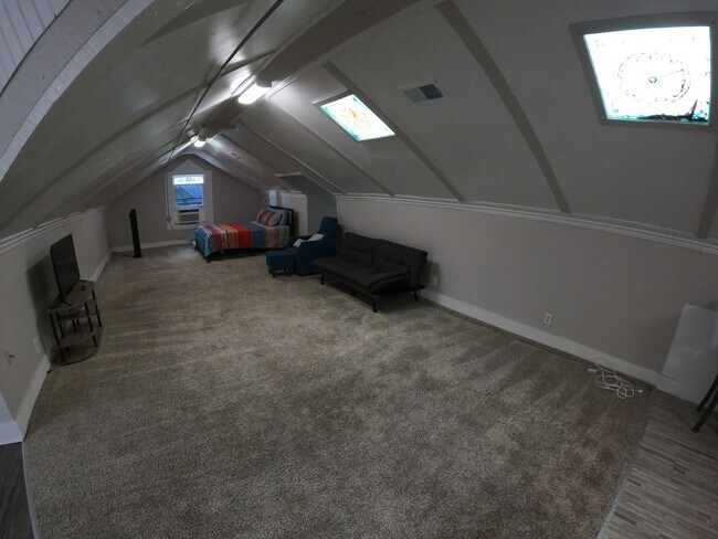 Photo - 15th Ave 2023**Raymer Unidad 15th Ave 2023  C**Raymer