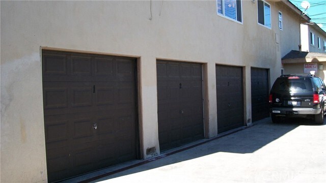 15942 S Myrtle Ave Unit 3