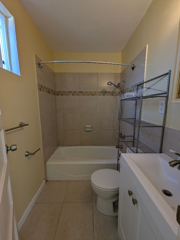 Photo - 3025 Myers St