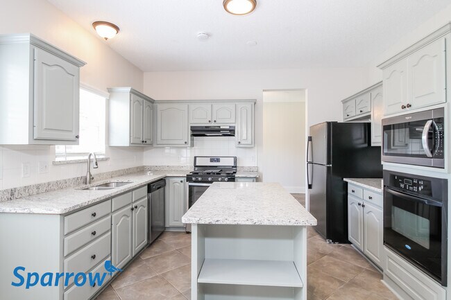 Photo - 3933 Pinetree Drive