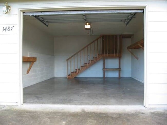 Photo - South Salem Neighborhood