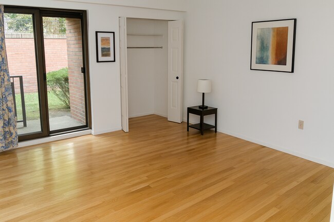 Photo - 44 Concord Ave