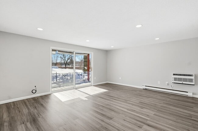 Photo - 18 Fountain Ln Unit 2