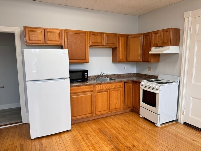 Photo - 310 Union St