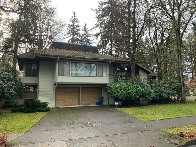 Photo - 1410 Amberland Ave