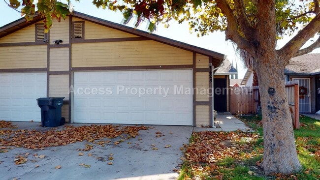 Building Photo - 1428 Pecos Ave Unit #B