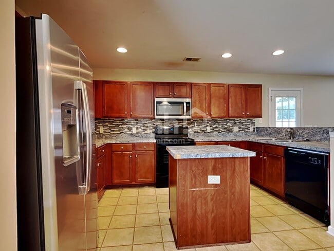 Photo - 405 Crystal Oaks Ln