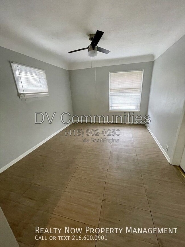 Photo - 3263 Fulton Rd Unidad 2nd Fl