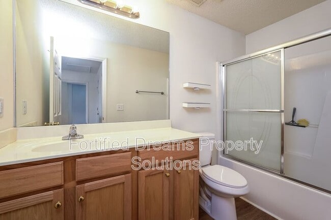 Photo - 5097 Bartholomews Lane