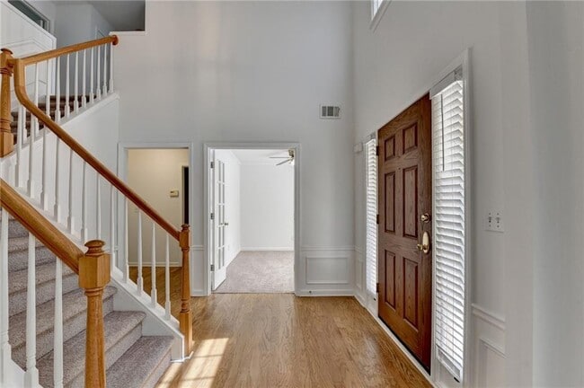 Photo - 6535 Ganton Dr