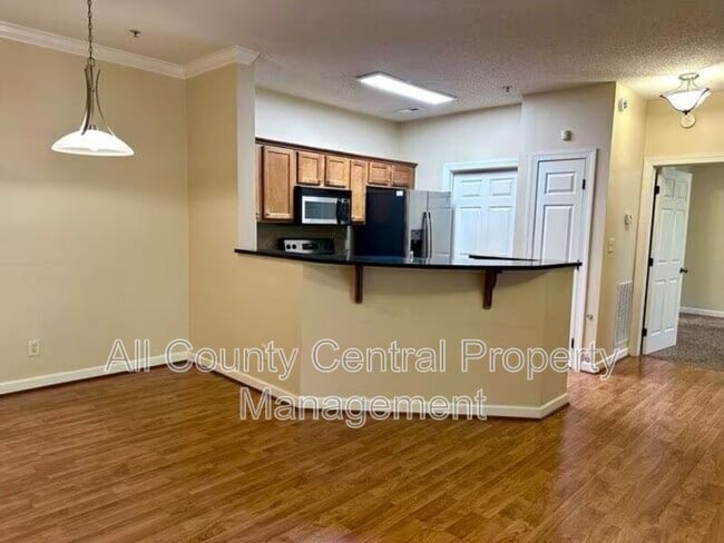 Photo - 208 Sterling Oaks Dr