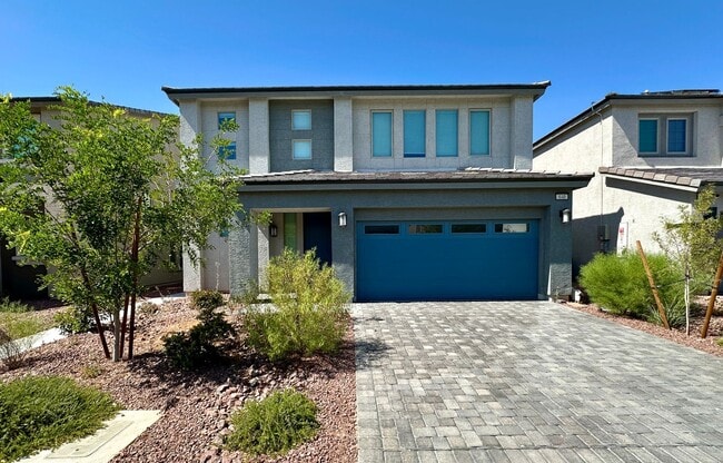 Building Photo - Silverado North