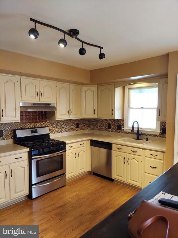 Photo - 104 Morgan Dr