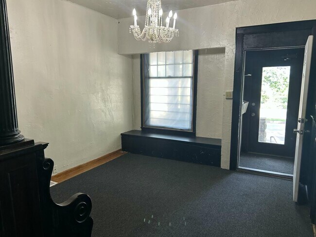 3601 W Highland Blvd
