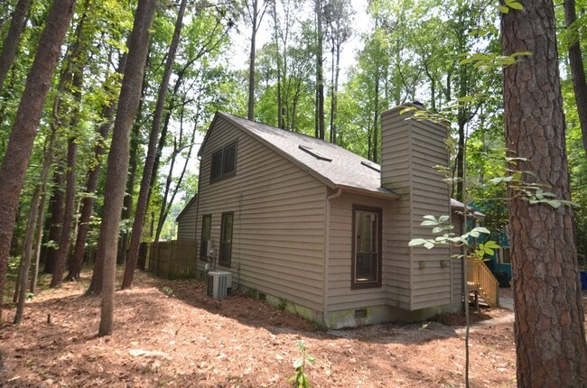 Photo - Charming 2 Bed / 2 Bath Home in Prime Chapel Hill Location