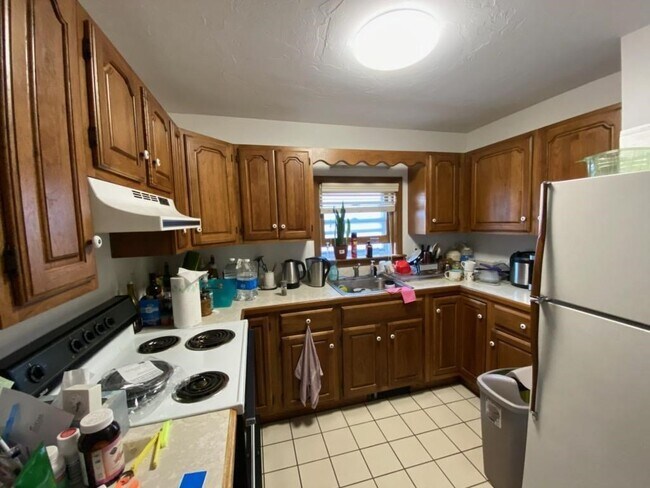 Photo - 548 Pleasant St Unit 2R