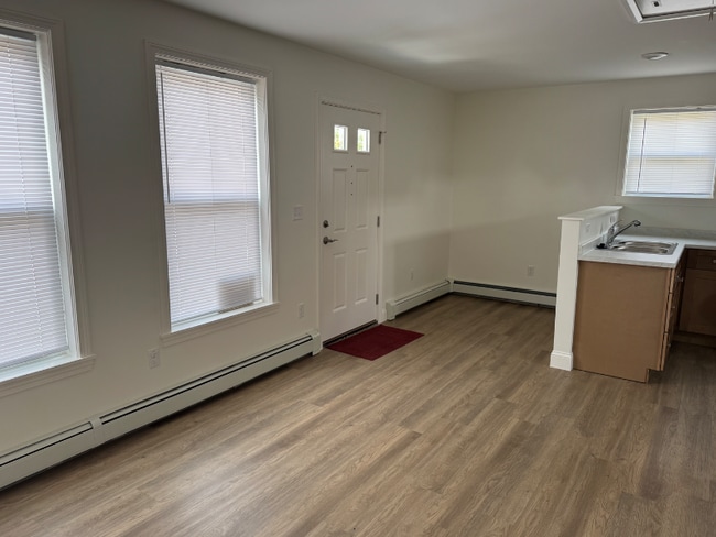 Photo - 33 Hoppin Ave Unit 33