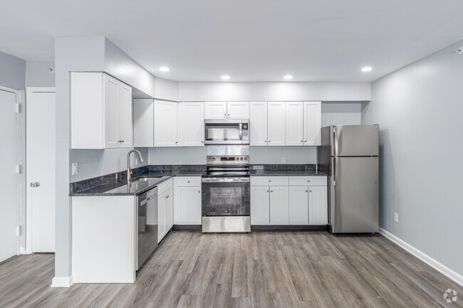 Apt. C8 - Kitchen - Princeton Apartments