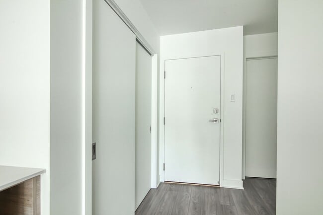 Photo - 9675 Av. Papineau Unit 405