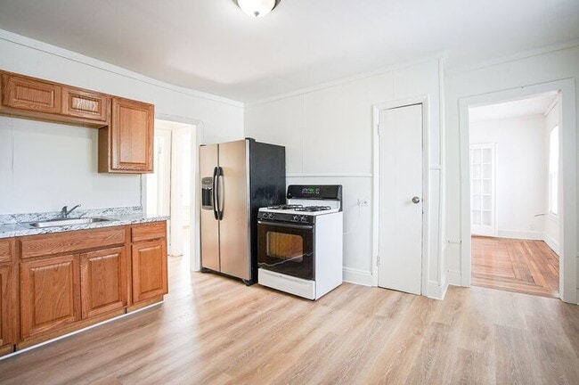 Photo - 11-13 Newman St Unit #3