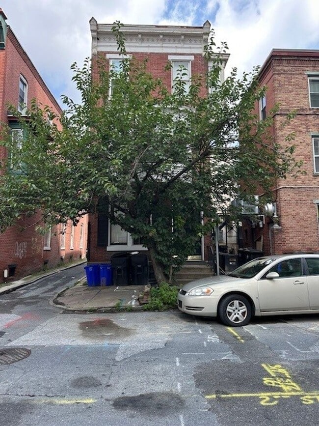 Building Photo - 122 South St Unit 2 Rental