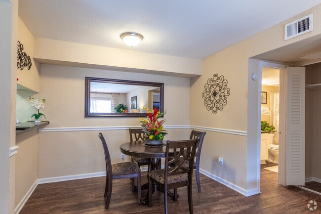 1 BR, 1 BA - 650 SF