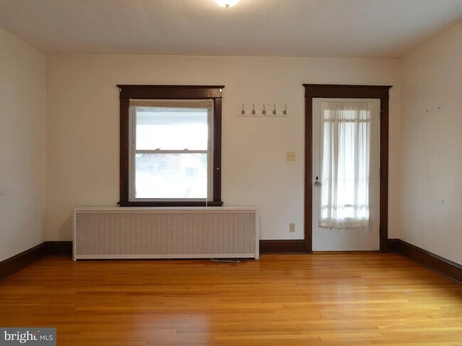 Photo - 2203 Fairview Ave