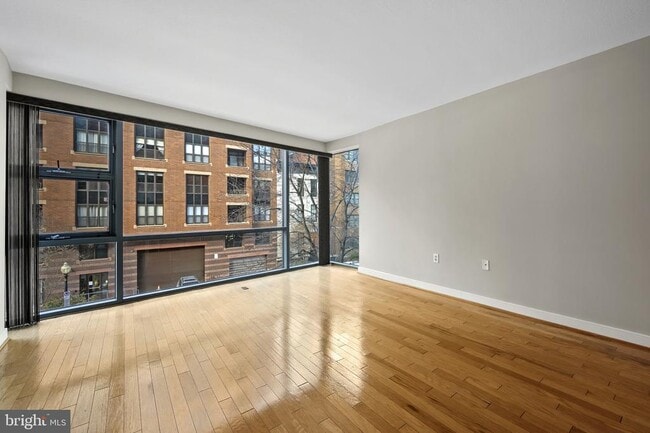 Photo - 1117 10th St NW Unit 302