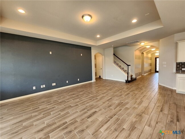 Photo - 338 Oak Creek Way