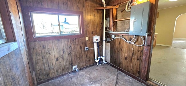 Photo - Updated!  2 Bedroom 1 Bath home! $895!