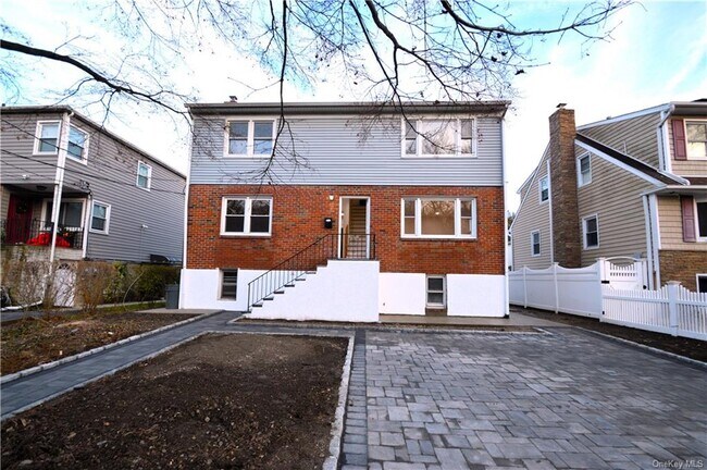 Photo - 124 Harrison Ave Unit 2