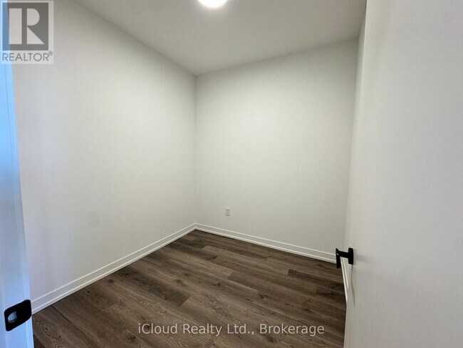 Photo - 8 Interchange Wy Unit 6010