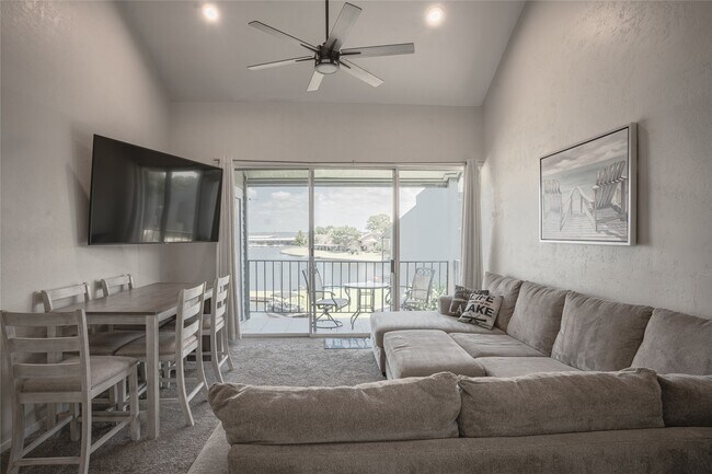 Photo - 12500 Melville Dr Unit 338D