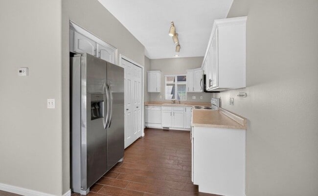 Photo - 10828 Wynview Ln