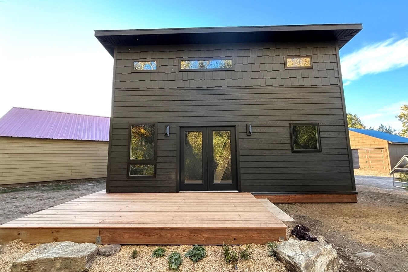 Charming Tiny Home with a Deck, Creek Fron... - Charming Tiny Home with a Deck, Creek Fron...