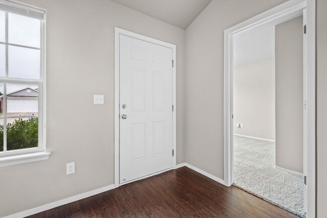 Photo - Gorgeous 4 bedroom home!