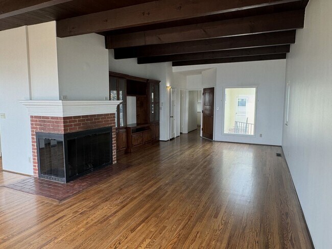 Photo - EXPANSIVE OCEAN VIEW from 2 balconies, VALUE Price in PDR