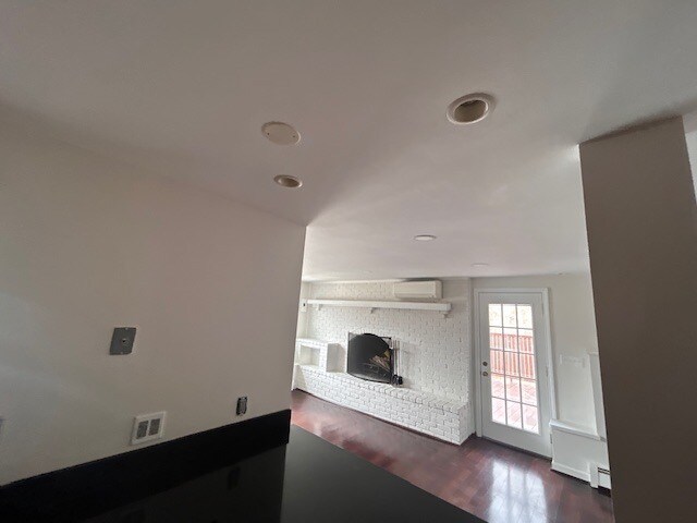 Photo - 13 Buena Vista St