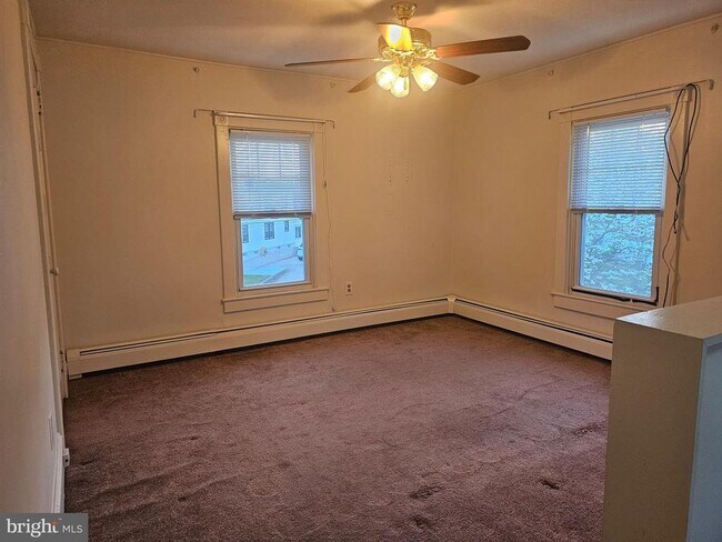 Photo - 683 S Bellevue Ave Unit 2ND FLOOR
