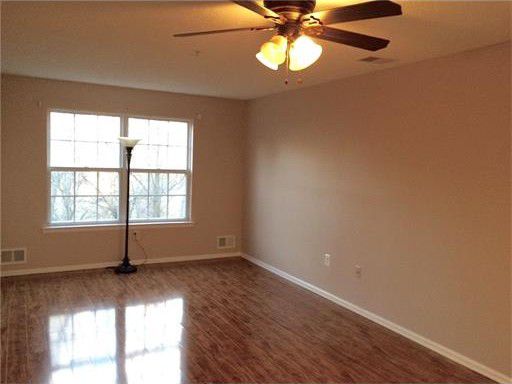 Photo - 273 Prestwick Way Unit 273