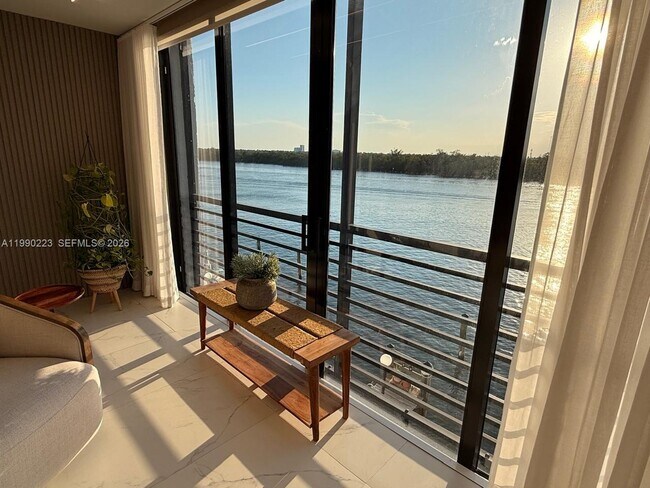 Photo - 3200 N Ocean Dr Unidad 303