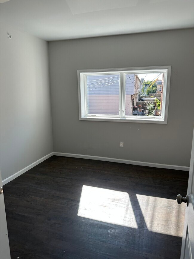 Photo - 559 Ocean Ave